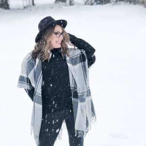 Loft outlet shawl poncho (one size) NWT